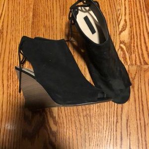 Black suede forever 21 wedges